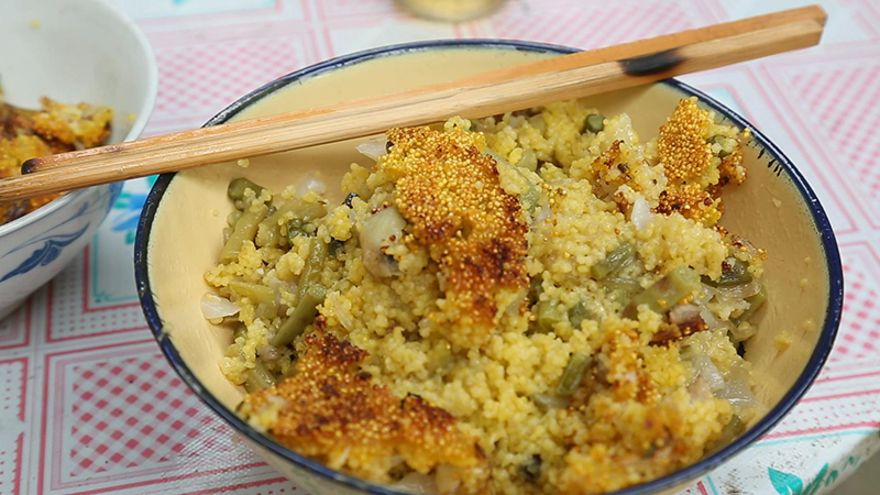 武乡传统美食推介:小米焖饭